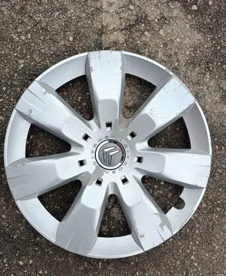 Citroen C4 II R16 wheel hub/cap/trim 