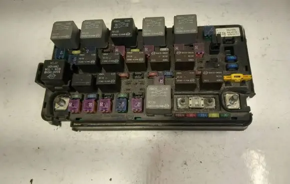SsangYong Rodius Fuse module ak6114 SN0177