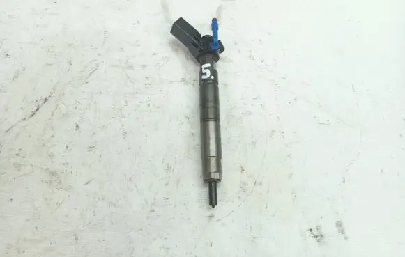 Mercedes-Benz E W213 Fuel injector A6540700087 0445118009