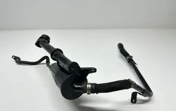 Opel Insignia A Oil breather separator 70330351 55567249 565581915