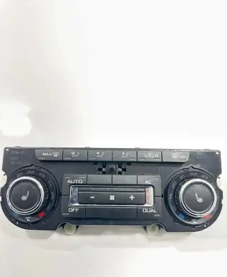 Skoda Octavia Mk2 (1Z) Climate control unit 3T0907044BE 5HB00974965 SW0402