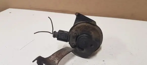 Skoda Superb B6 (3T) Horn signal 3881157