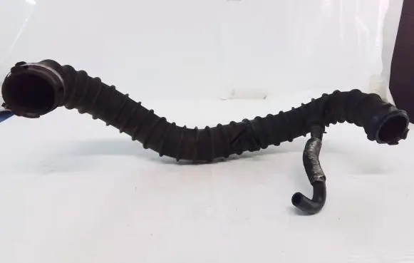 Renault Master II Air intake hose/pipe 8200887497