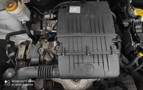 Air filter box