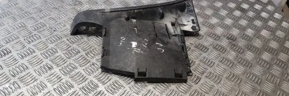 Volvo S80 Front bumper mounting bracket 8693704