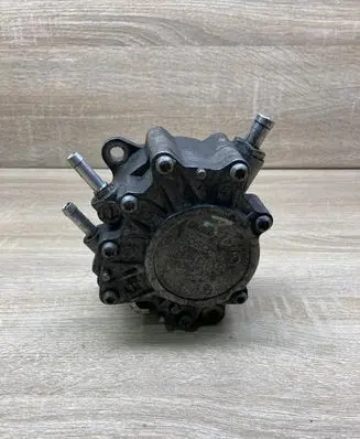 Volkswagen PASSAT B6 Vacuum pump 03G145209