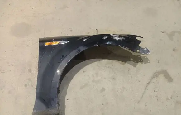 Ford Mondeo MK IV Fender 