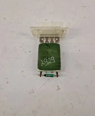 Mercedes-Benz A W169 Heater blower fan relay 