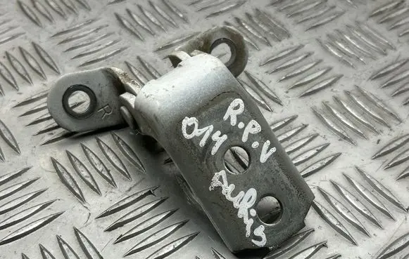 Toyota Auris E180 Front door upper hinge 
