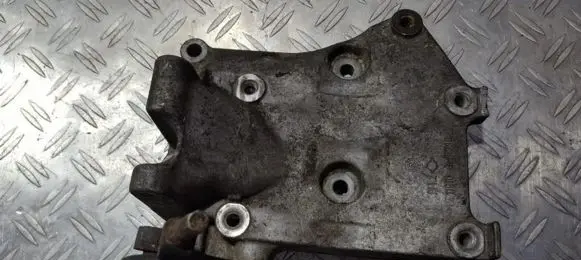 Nissan Almera N16 Engine mounting bracket 11910bm700