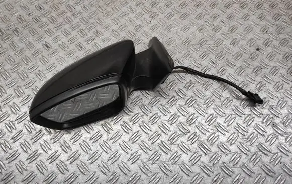 Volkswagen Jetta VI Front door electric wing mirror 