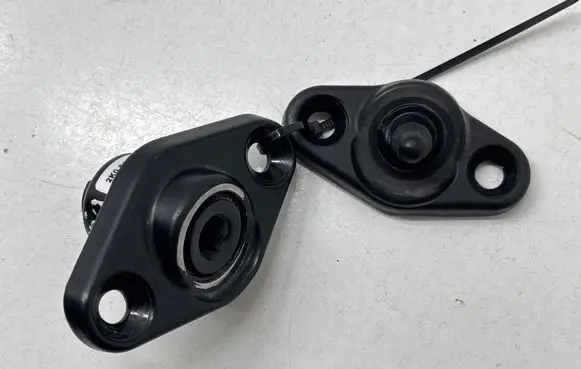 Volkswagen Caddy Sliding door check strap stopper 2K0843639H