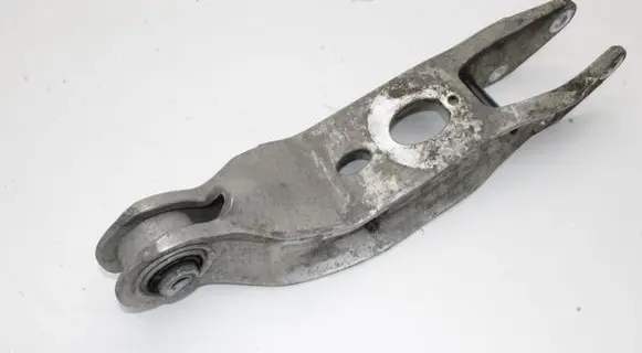 Audi Q7 4M Rear upper control arm/wishbone 4M0505311J
