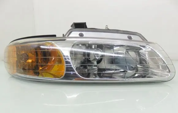 Chrysler Voyager Headlight/headlamp 