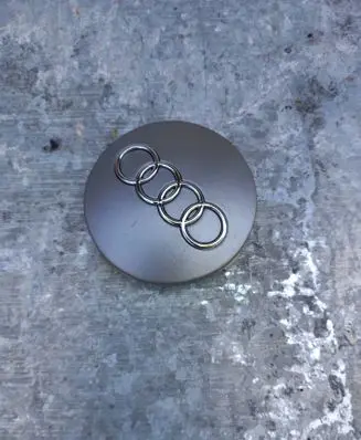 Audi A3 S3 8P Original wheel cap 4B0601170