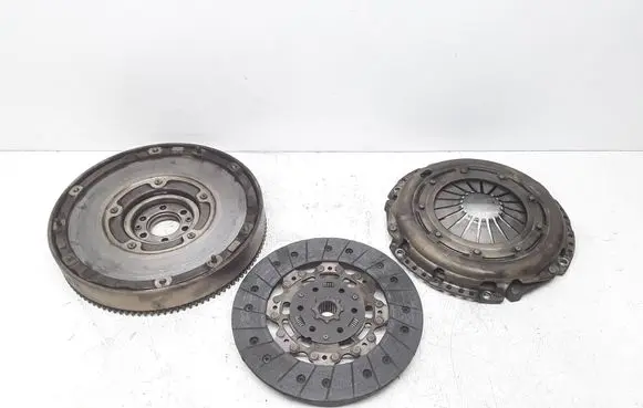 Volvo V40 Clutch set kit AV616477CE AV617550C1B AV617563CB