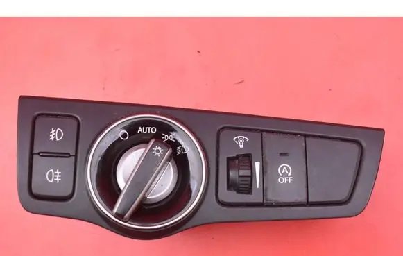 Hyundai i40 Light switch 933003Z150