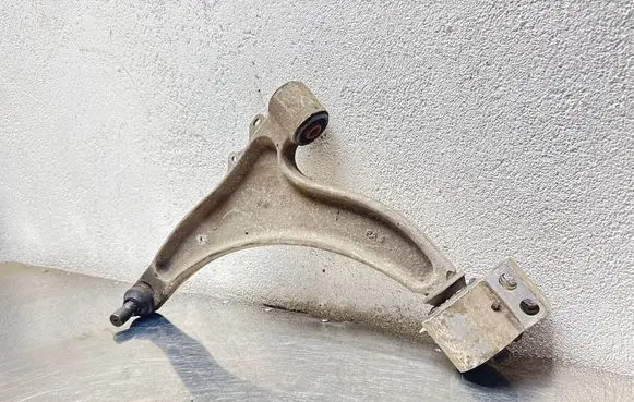 Opel Insignia A Front control arm 0131221