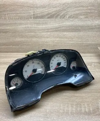 Opel Zafira A Speedometer (instrument cluster) 24461761JN