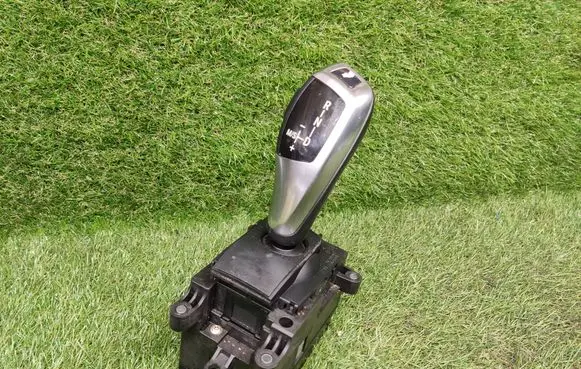 BMW 5 F10 F11 Gear selector 9239504 923950401