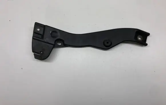 Seat Exeo (3R) Front bumper mounting bracket 3R0807201