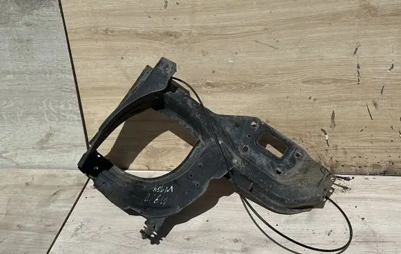 Mercedes-Benz ML W164 Radiator support slam panel 1607A265