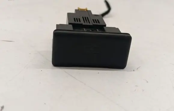 Volkswagen Multivan T7 USB socket connector 7T0035222 3G5035954