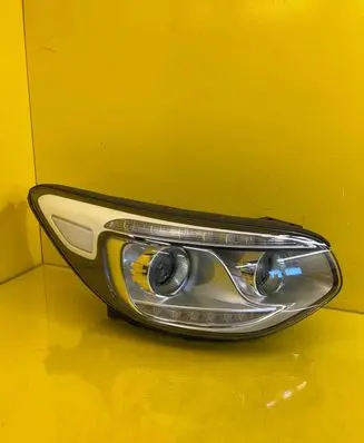 KIA Soul Headlight/headlamp 92102-b2