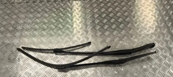 BMW 5 G30 G31 G38 Windshield/front glass wiper blade 15272310
