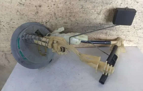 BMW 7 E65 E66 Fuel level sensor 6756258