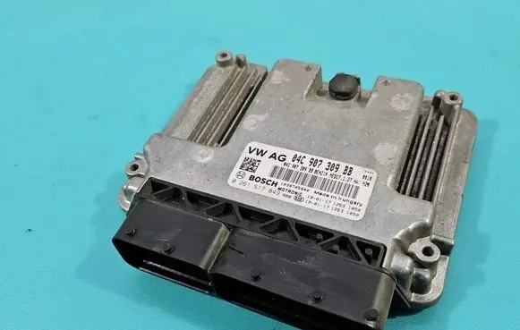 Skoda Fabia Mk3 (NJ) Engine control unit/module ECU 04C907309BB IMPRK1554150