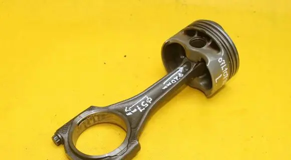 Piston with connecting rod