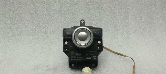 Mercedes-Benz C W204 Head unit multimedia control A2048708951