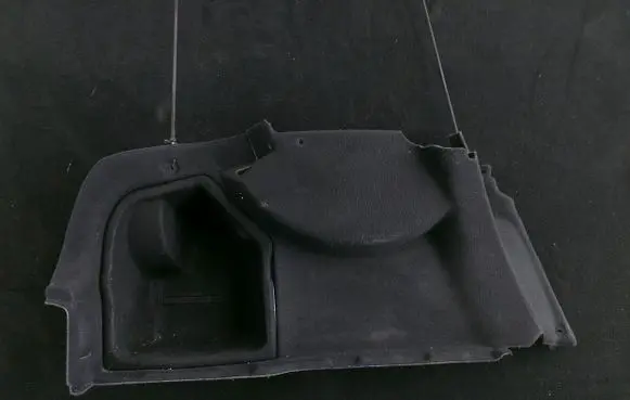 Trunk/boot lower side trim panel