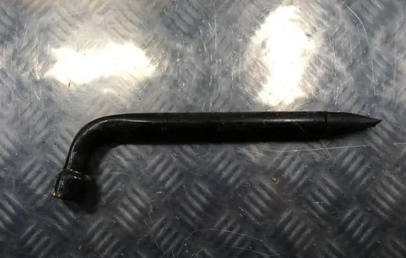 Ford Focus Wheel nut wrench 93BB17032AA