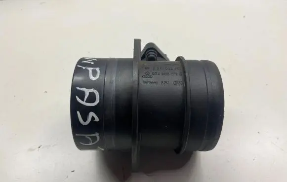 Audi A6 S6 C6 4F Mass air flow meter 074906461B 0281002461