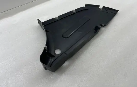 BMW 4 F36 Gran coupe Rear bumper underbody cover/under tray 7260770 15677210
