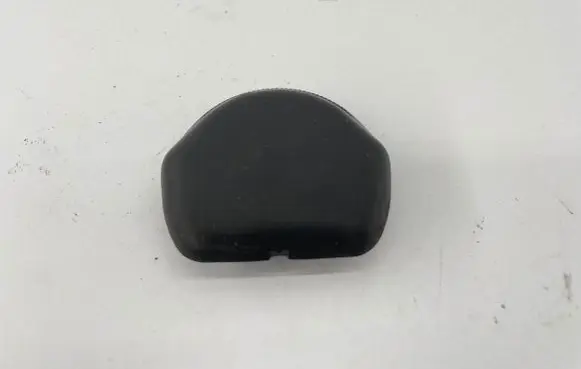 Skoda Octavia Mk1 (1U) Seat belt trim 6N0857719