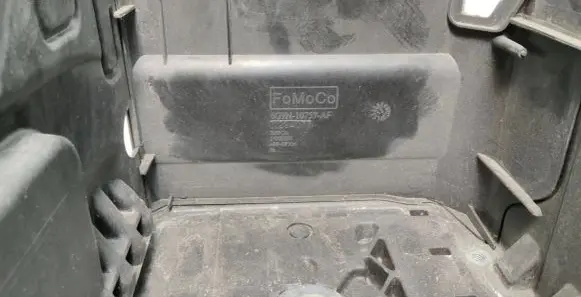 Volvo XC90 Battery box tray 31259699