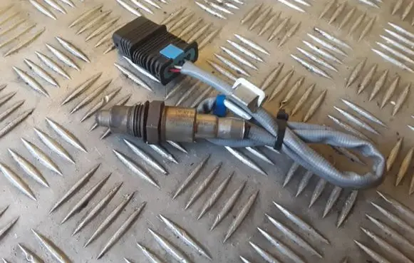BMW 5 F10 F11 Lambda probe sensor 764587502 0258030046 0258030047