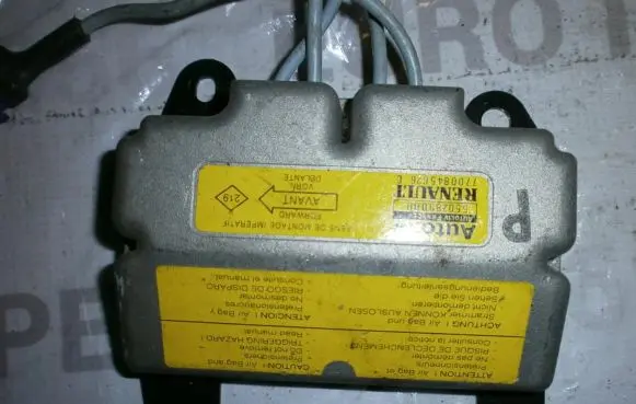 Renault Laguna I Airbag control unit/module 7700845626C 55028900