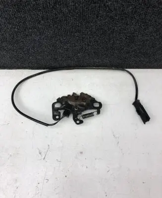Citroen C4 II Picasso Engine bonnet/hood lock/catch