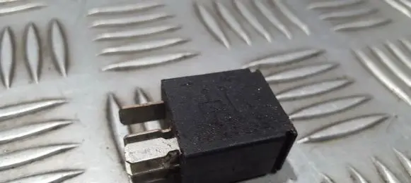 Volvo S80 Other relay 4R000781400 4R0007814-00