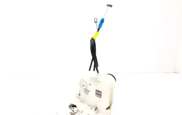 Peugeot 4008 Rear door lock