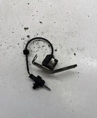 Infiniti FX Air suspension front height level sensor 988051CF2B
