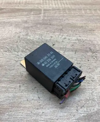 Mercedes-Benz Vito Viano W638 Other relay 0015402045 51219004