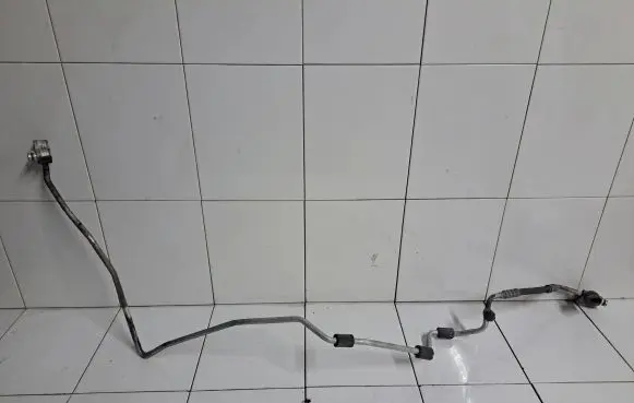 Volkswagen Jetta V Air conditioning (A/C) pipe/hose 1K0820741A 4515801