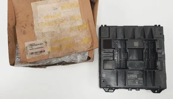 Volkswagen Multivan T5 Comfort/convenience module 7H0937087P