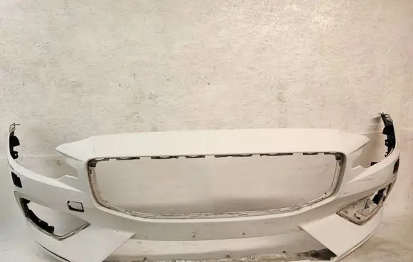 Volvo V60 Front bumper 31690589