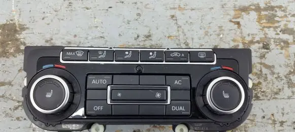 Volkswagen Golf VI Climate control unit 5K0907044BD